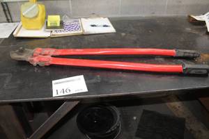 lot 146 image: 39 Bolt Cutter