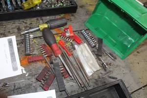 lot 180 image: Hand Drivers, Driver Bits, Extension Bits