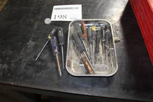 lot 198 image: Lot of (12) Hand Drivers