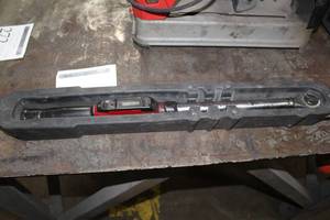 lot 218 image: 913919 Torque Wrench, Case