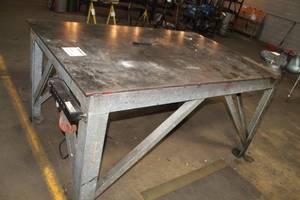 lot 271 image: Metal Shop Work Table