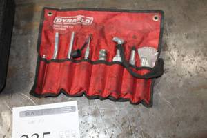lot 235 image: DynaFlo Ezee 0425884 Lube Kit