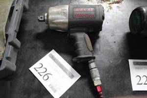 lot 226 image: Aircat 1600-TH-A 34 Impact Wrench