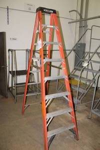 lot 309 image: Werner 8 Step Ladder
