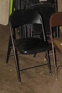 lot 319 image: Lot of (5) Metal Folding Chairs