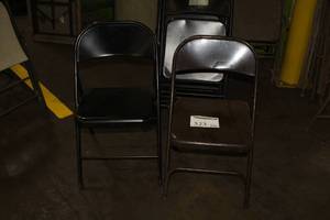 lot 323 image: Lot of (5) Metal Folding Chairs