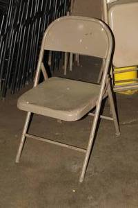 lot 322 image: Lot of (4) Metal Folding Chairs