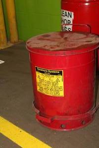 lot 346 image: Sycamore Systems Metal Oily Waste Can 21-Gallon