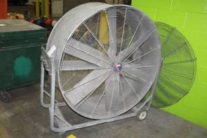 lot 378 image: Venco MAC 48-7-J1 48 Rolling Shop Fan