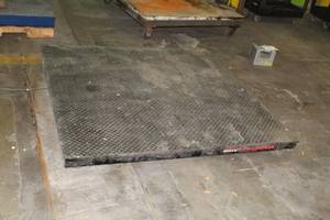 lot 386 image: Weigh-tronix WI-125 10000x2lb Floor Scale with RoughDeck