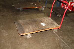 lot 393 image: Platform Utility Cart