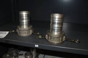 lot 434 image: Lot of (2) Dixon Andrews 300-C 3 Female Cam Lock Hose Ends