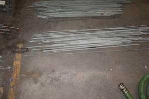 lot 501 image: Threaded Rods