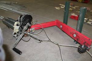 lot 513 image: Hand Cable Hoist, Mounts and Pulleys