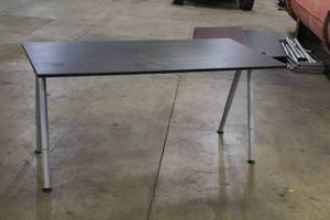 lot 562 image: MetalWood Desk Table