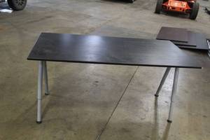lot 559 image: MetalWood Desk Table