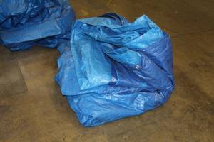 lot 539 image: Large Tarp