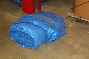 lot 541 image: Large Tarp