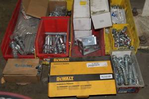lot 587 image: Lot of  Hardware - Anchors