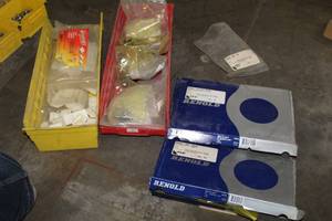 lot 600 image: Lot of  Hardware - Offset Links, Wedgies Rigid Installation Shims, Renold Chain Riveted 60A1x10FT, Renold Chain Riveted 40A1x10FT
