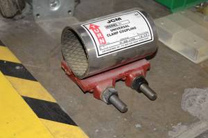 lot 606 image: JCM 101 Universal Clamp Coupling 3