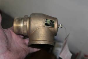 lot 602 image: Apollo Valves RVS13 1-12x2 Valve (New In Box)