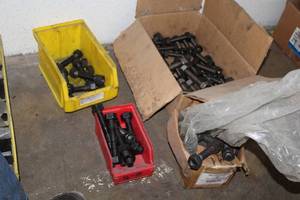 lot 598 image: Lot of  Hardware - Threaded Rods with Nuts