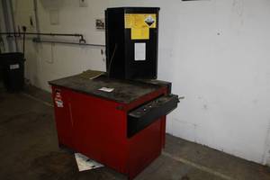 lot 700 image: Safety Kleen Systems Solvent Parts Cleaning Station