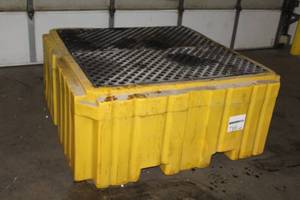 lot 710 image: Ultratech Ultra-IBC Spill Pallet Plus 1158 Drain System