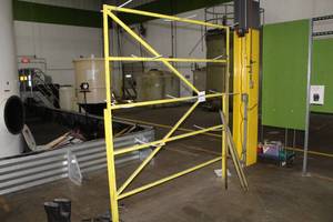lot 729 image: Metal Hose Rack