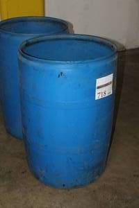 lot 718 image: Plastic Drum