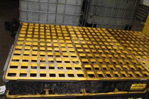 lot 734 image: Six Drum Containment System