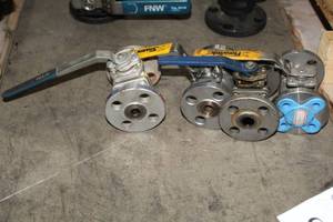lot 883 image: Lot of (4) 12 Ball Valves 150# WCB