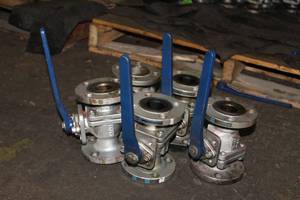 lot 894 image: Lot of (5) Jomar 1-12 Ball Valves Class 150