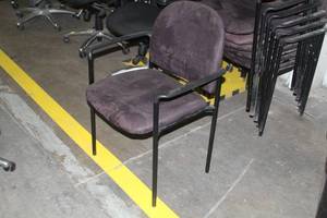 lot 1133 image: Lot of (7) Stackable Padded Office Arm Chairs