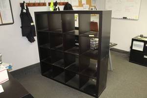 lot 1168 image: Wood Book Shelf 16-cubbie