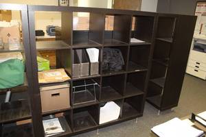 lot 1166 image: Wood Book Shelf 16-cubbie
