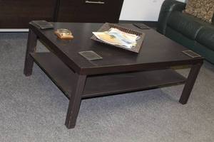 lot 1175 image: Wood Coffee Table 2-tier