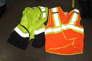 lot 771 image: Lot of (20) Safety Vests