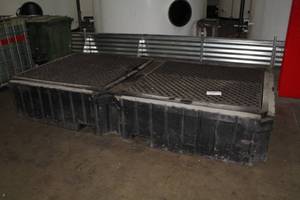 lot 763 image: Pig Twin Poly 8000-lbs, 535-Gallons IBC Containment Unit