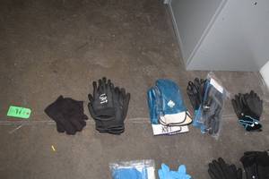 lot 767 image: Lot of (11 Pair) Work Gloves Size Large
