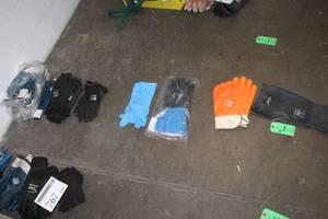 lot 768 image: Lot of (15 Pair) Work Gloves Size X-Large