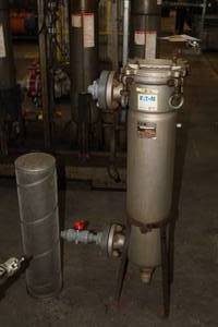 lot 789 image: Eaton Duplex Filter System with Extra Strainer