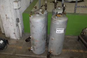 lot 820 image: Lot of (4) Knock Out Drums