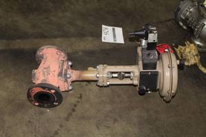 lot 826 image: Samson 3731-3 Hart Capable Positioner