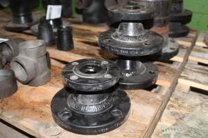 lot 860 image: Lot of (3) 3 to 1-12 Reducers