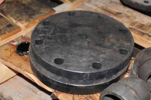 lot 858 image: Lot of (2) 5 Flanges