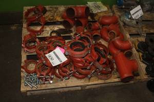 lot 909 image: Lot of  Assorted Piping PartsConnects