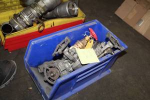 lot 972 image: Misc. Gate Valves
