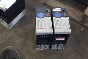lot 960 image: Lot of (2) Powerflex 525 VFD